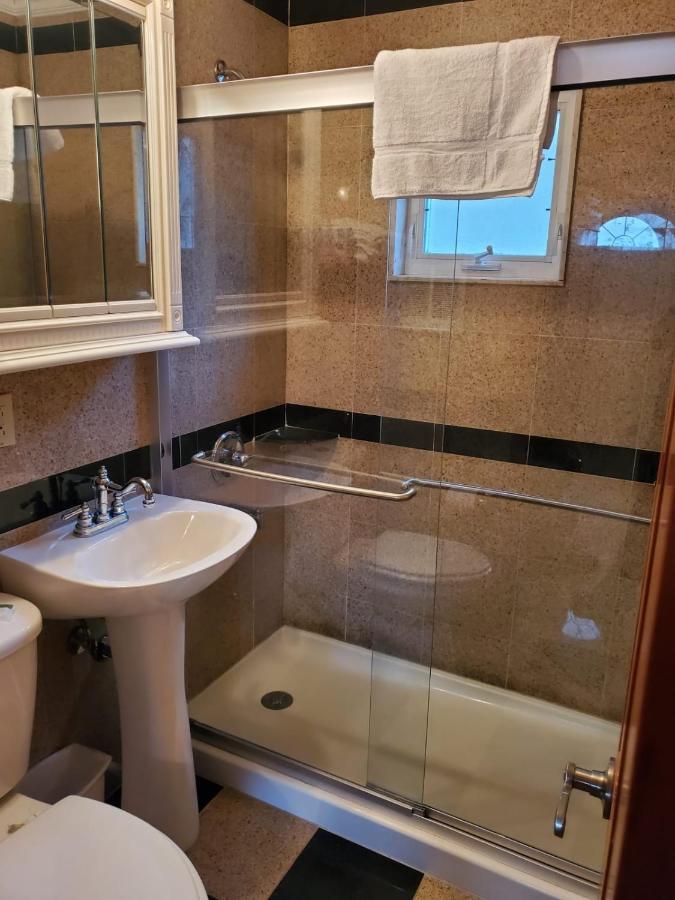 פלטסבורג Golden Gate Lodging מראה חיצוני תמונה