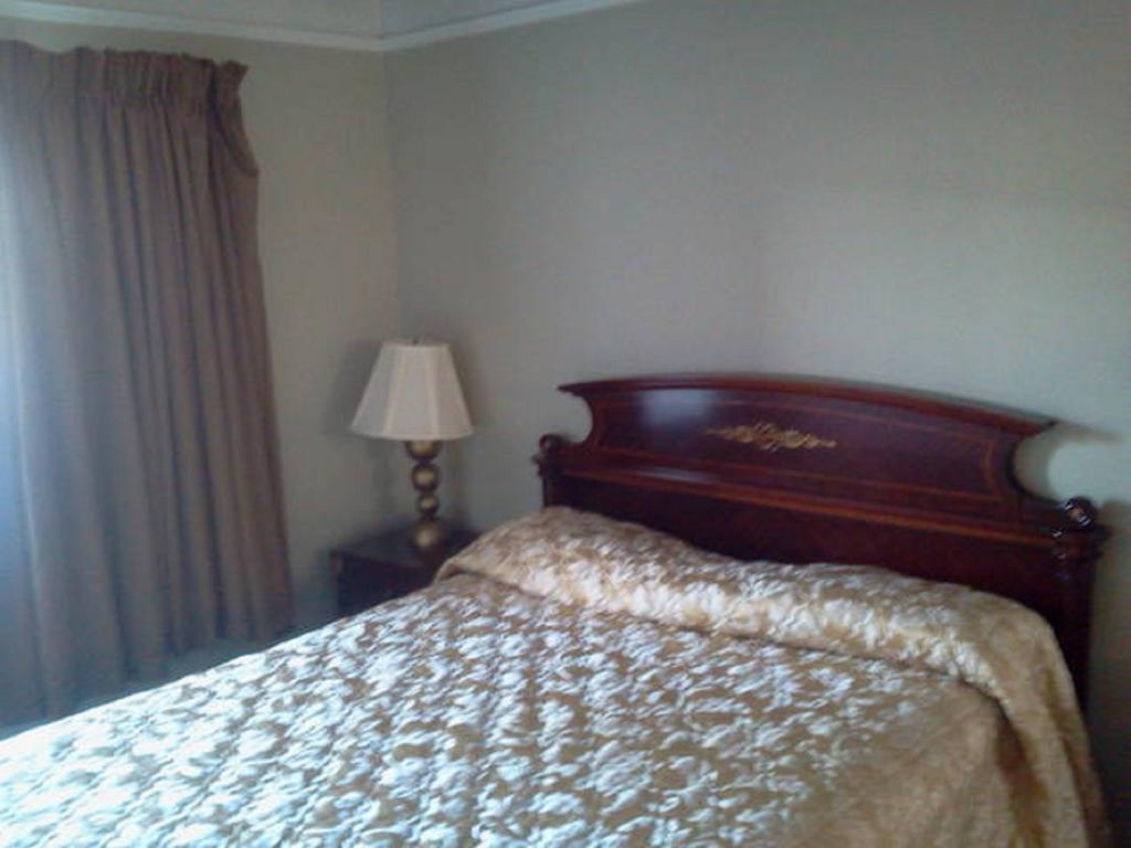 פלטסבורג Golden Gate Lodging מראה חיצוני תמונה
