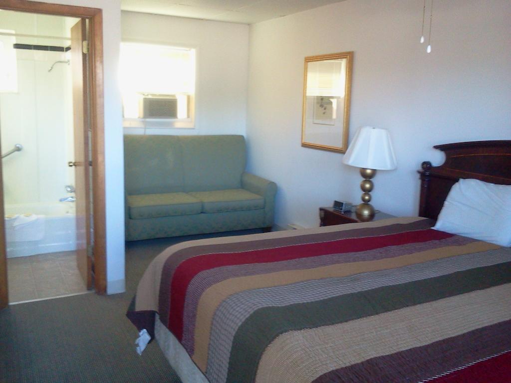 פלטסבורג Golden Gate Lodging מראה חיצוני תמונה